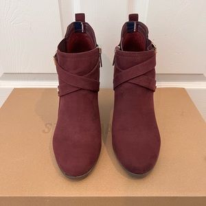 Tommy Hilfiiger Bootie - Burgundy